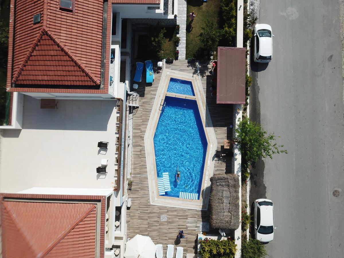 Aksu Hotel Alacati Exterior foto